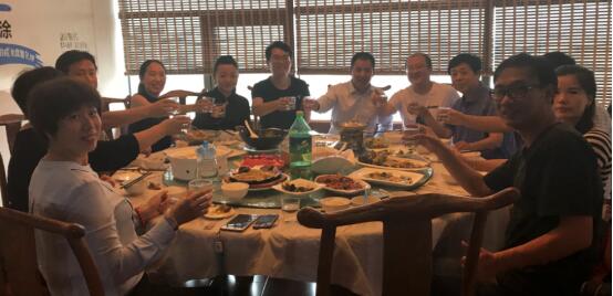 �����ǿ�΢��˽���Ὺ���������ģʽ