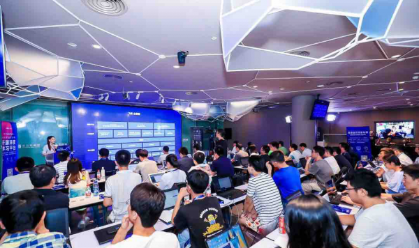 �ٶ�AI�쳵����ҵ���ѧϰ����ʵսӪ����ֱ���ˣ����������⡱ר������